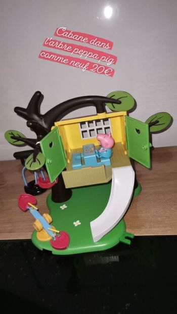 Cabane dans l'arbre peppa pig