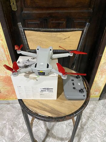 Drone DJI Mini 3 Et Accessoires.