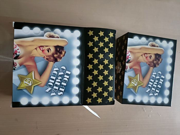LOT DE 2 PALETTES NYX A PETIT PRIX - photo numéro 2