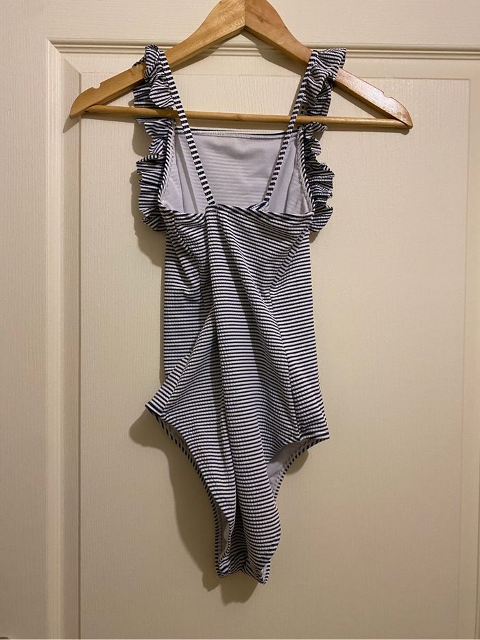 Maillot de bain à rayures - photo numéro 3