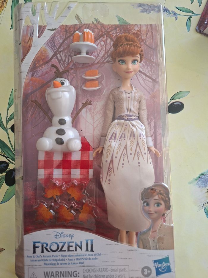 Frozen II - Pique-nique automnal d'Anna et Olaf