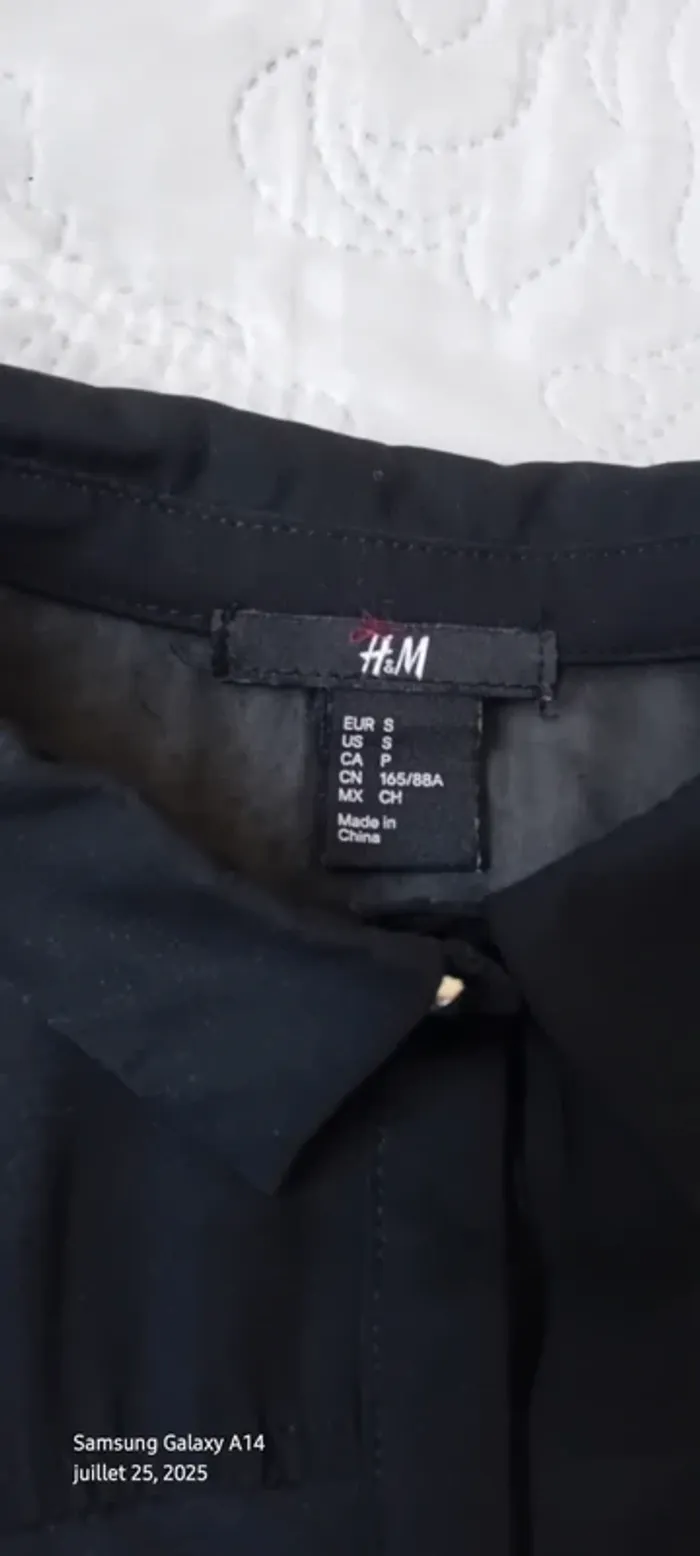 Blouse sans manches longue semi transparente bi matière avec boutons noire femme S h&m - photo numéro 16