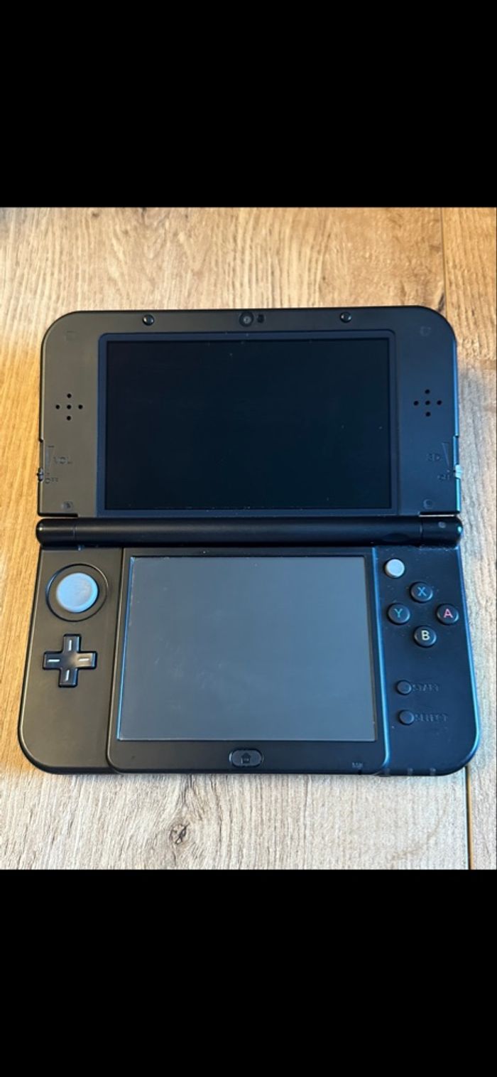 New 3DS XL Samus returns Edition - photo numéro 7