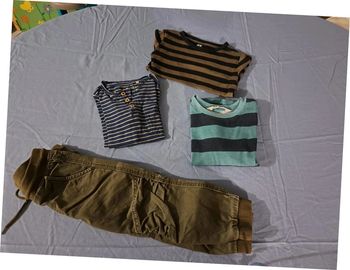 Lot garçon 3 T-shirt Manches longues et 1 pantalon couleurs militaire