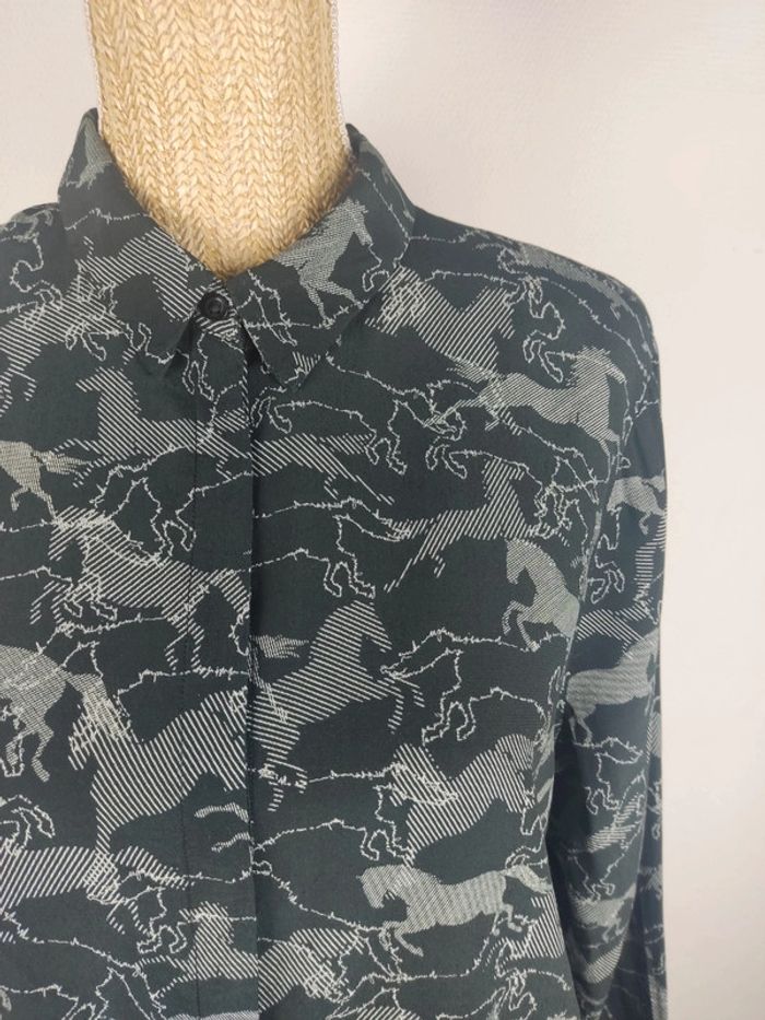 Chemise manches longues boutonnée motifs chevaux noirs et blancs taille 42 Esprit - photo numéro 4