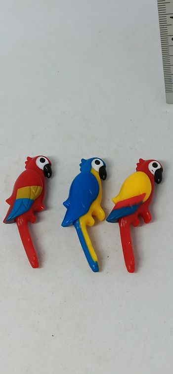 Trois perroquets playmobil