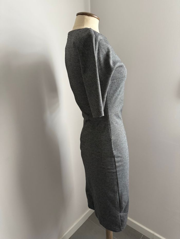 Robe moulante en pied de poule - photo numéro 2