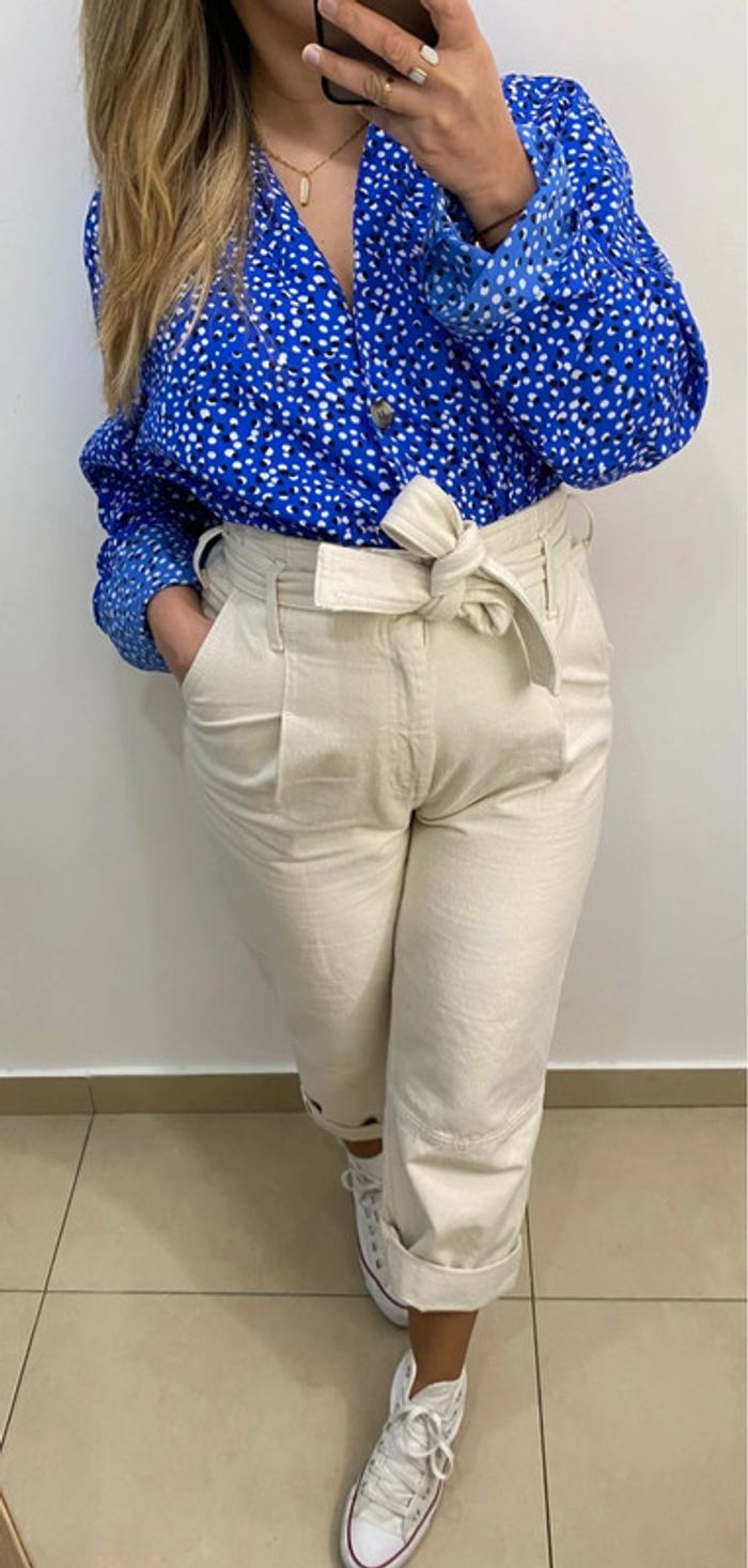 Jolie Blouse Imprimée Avec Des Boutons Taille 52 - photo numéro 6