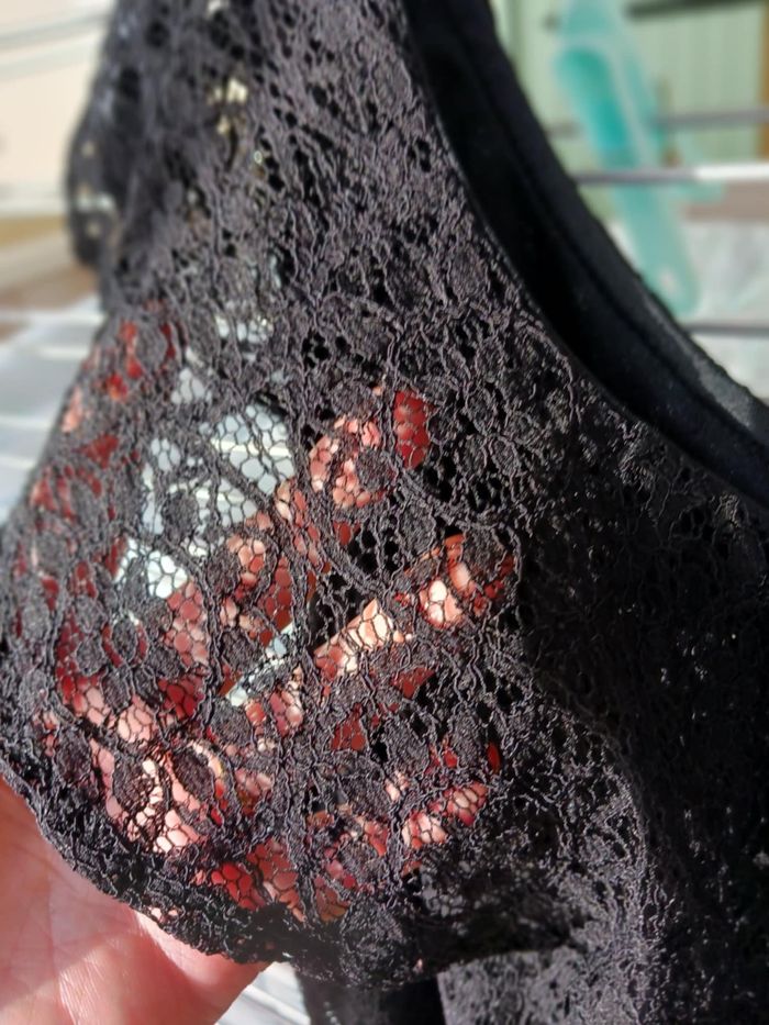 robe noire en dentelle doublée taille 42 - photo numéro 6