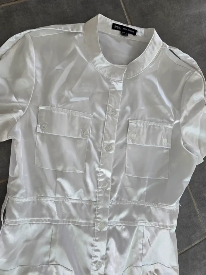 Robe blanche en soie - photo numéro 2