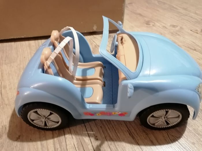 Très jolie Voiture décapotable barbie - photo numéro 5