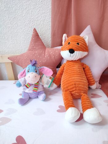 Peluche Bourriquet avec grelot - 23 cm - Neuf - Disney baby