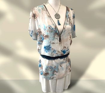 Robe d’été légère imprimée motifs fleuri taille unique jusqu’au 42