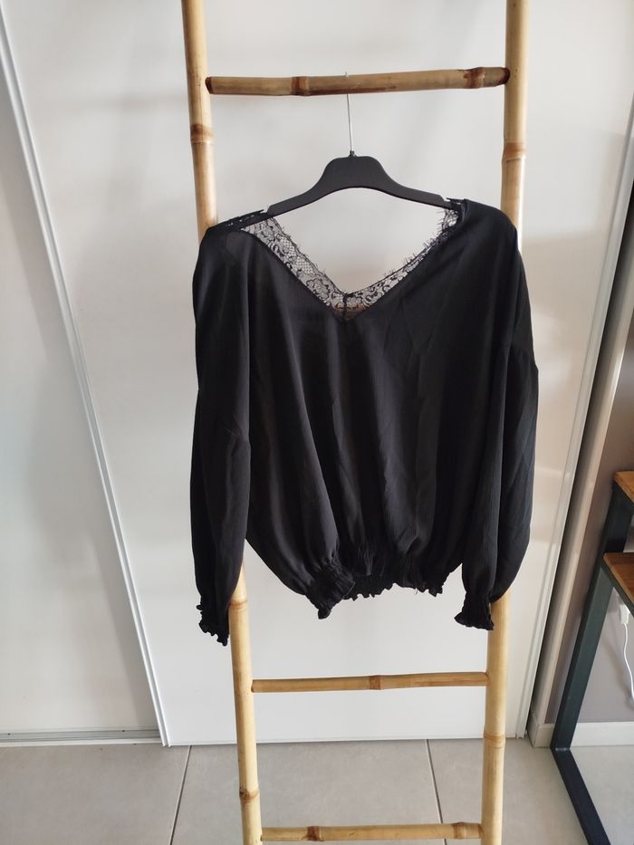 Blouse dentelle - photo numéro 2