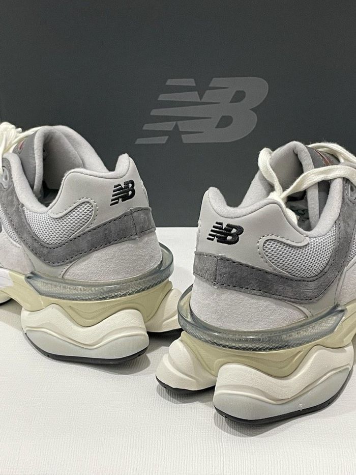 New Balance 9060 gris foncé 41.5 - photo numéro 3