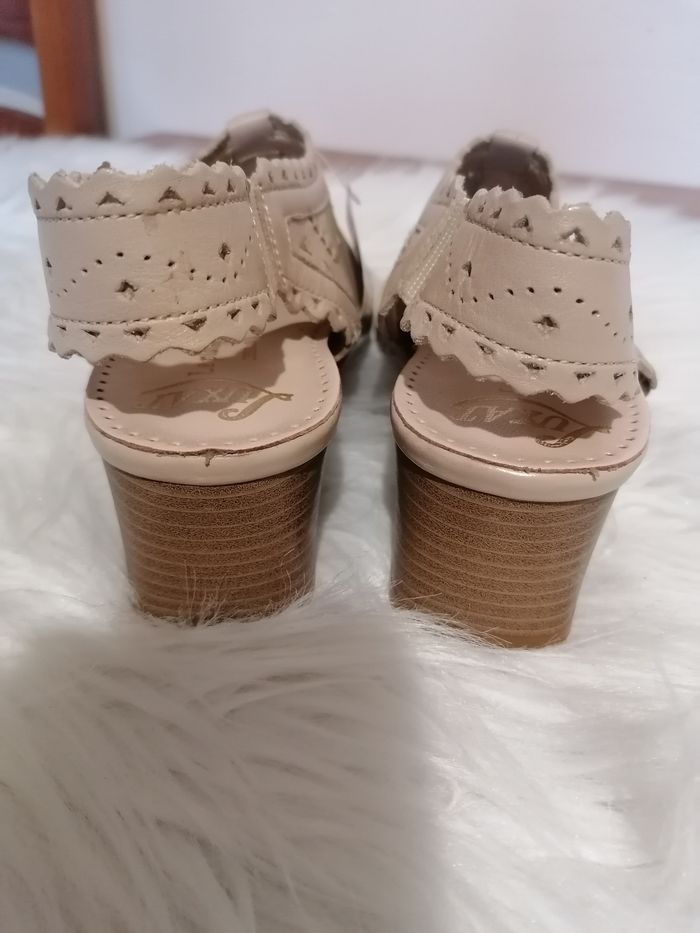 Chaussures cuir à talon 39 luxat neuve - photo numéro 4