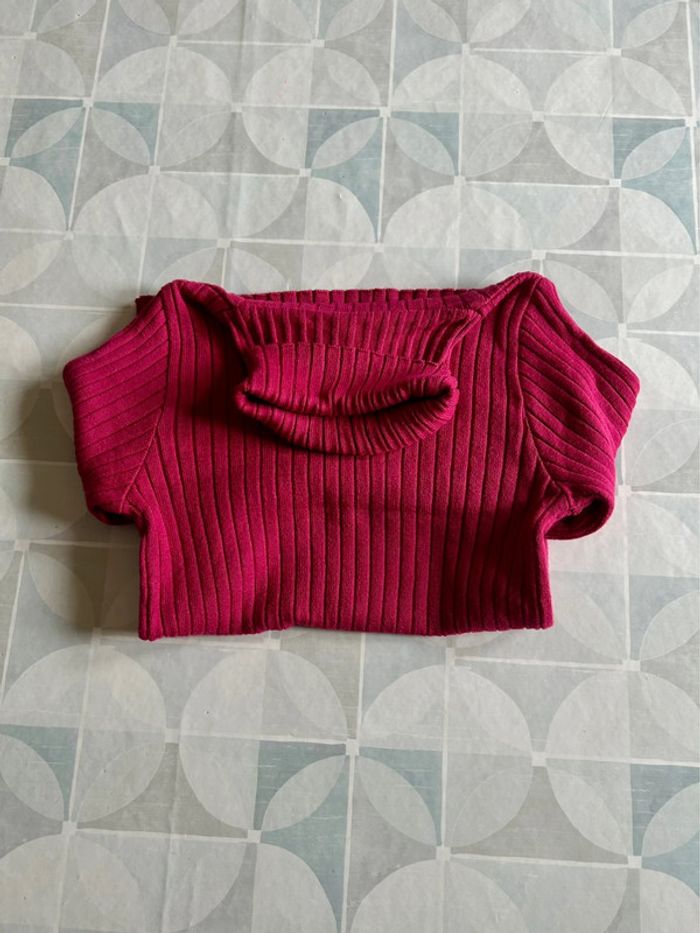 Pull fille - 10 ans - Vynil fraise - en très bon état - photo numéro 2