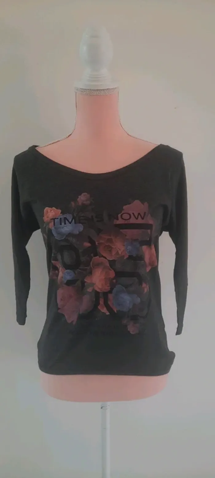 Tee shirt