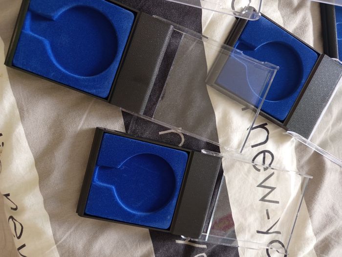 Lot 10 boîtiers pour médailles - photo numéro 8