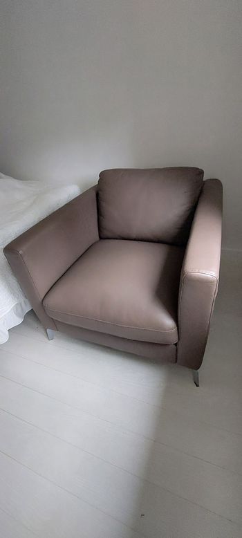 Fauteuil en cuir design  Cuir Center