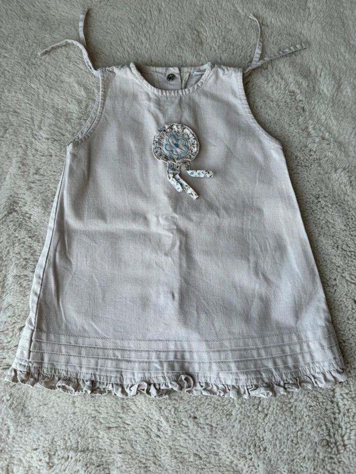 👗 robes lot de 4 - bébé fille 6 mois - très bon état - Kiabi verbaudet - photo numéro 5