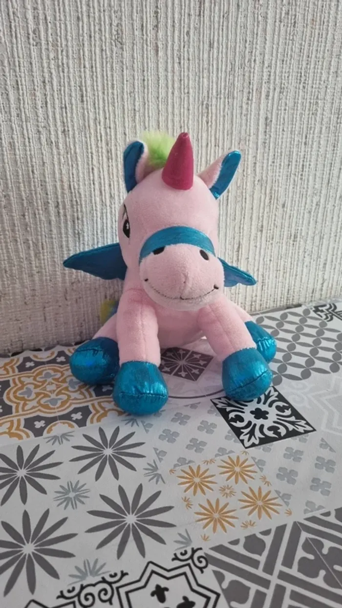 Peluche licorne rose