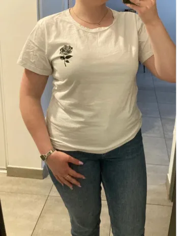 T-shirt blanc motif rose
