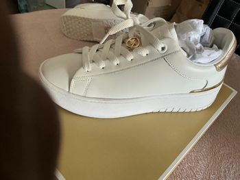 Michael Kors Dottie cuir blanc/beige/or – Taille 40 – Comme neuve