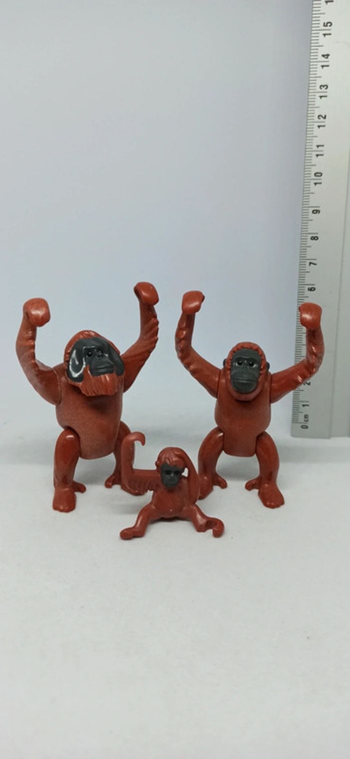 Orangs outans avec bébé playmobil