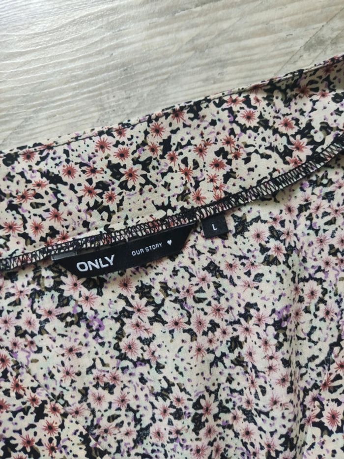 Robe mi-longue manches courtes boutonnée motif fleuri noir et pastel taille L Only - photo numéro 8