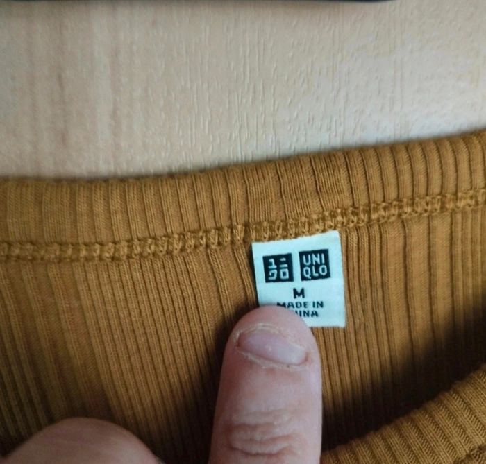T shirt  Camel  Uniqlo - photo numéro 3