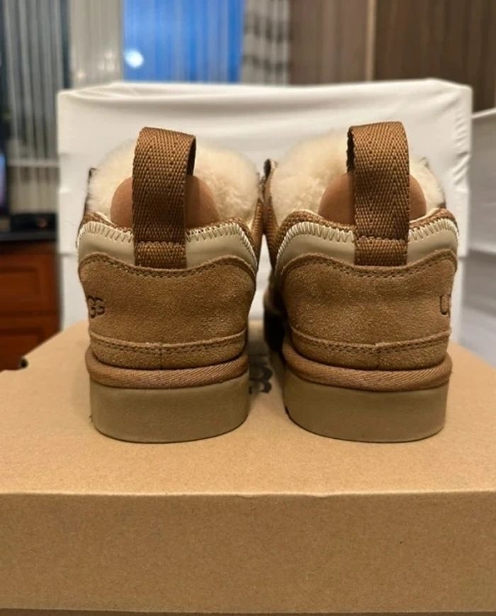 Ugg Lowmel marrons - Taille 38 - photo numéro 4