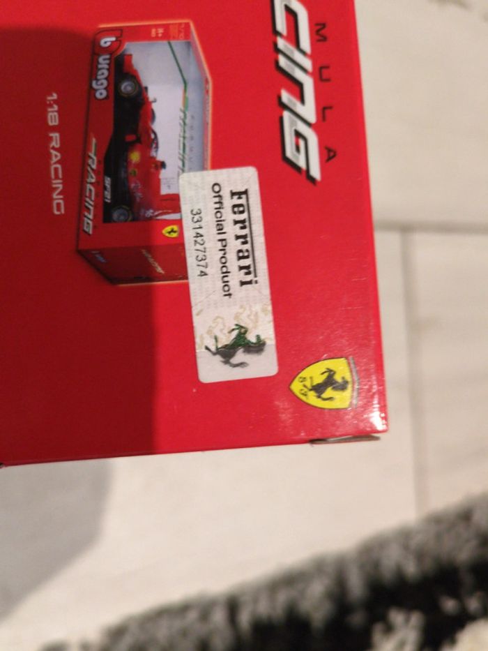 Formule 1 Ferrari SF23 bburago - photo numéro 5