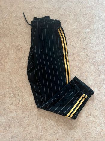 Très jolie pantalon style jogging pour femme