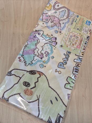 Petite couverture Pokemon Ichibankuji "Mimikkyu's Sweets Party"