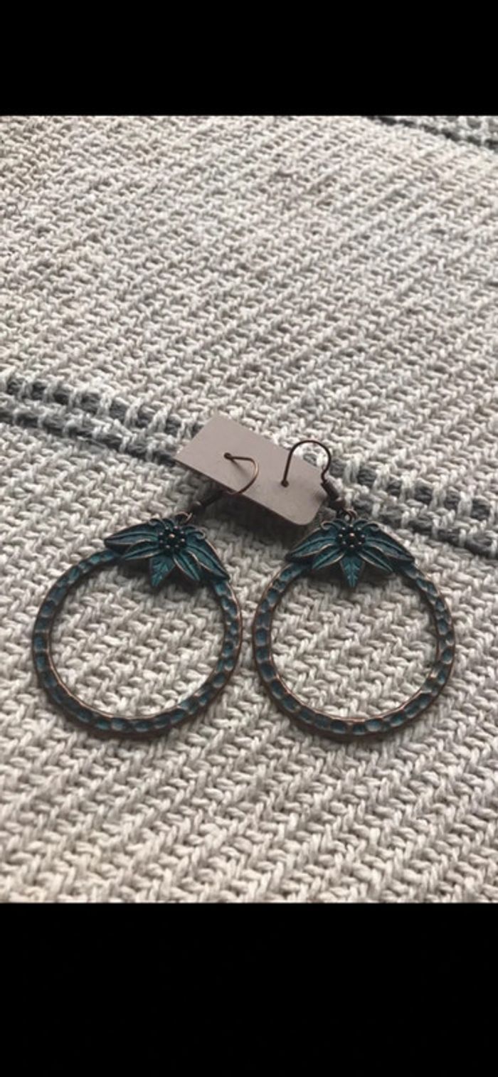 Magnifique boucles d’oreilles avec turquoise et bronze - photo numéro 4
