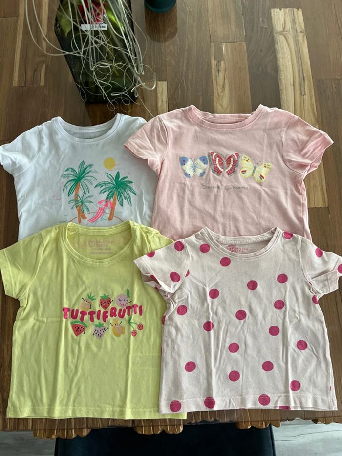 Lot tee shirts manches courtes fille 1,5ans 2 ans