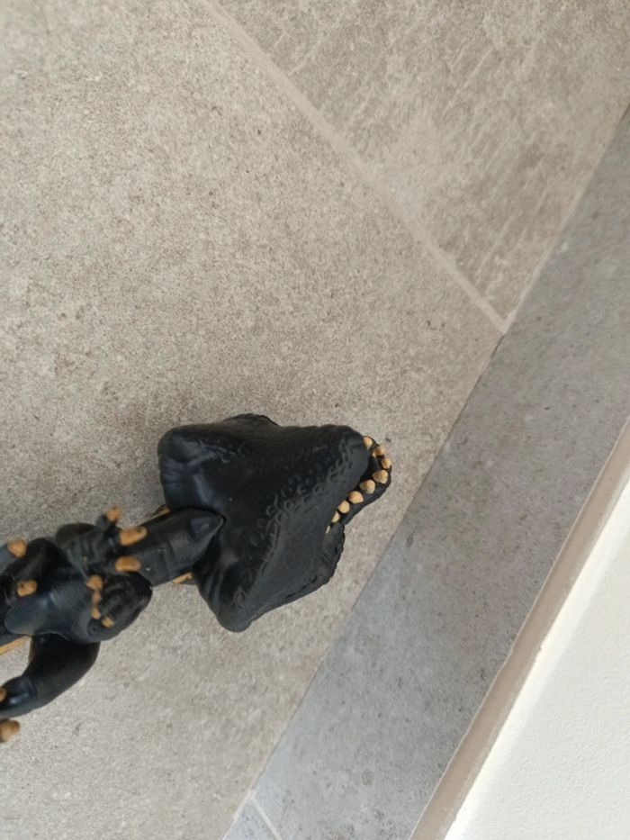 Indoraptor noir Jurassic world funko pop - photo numéro 8