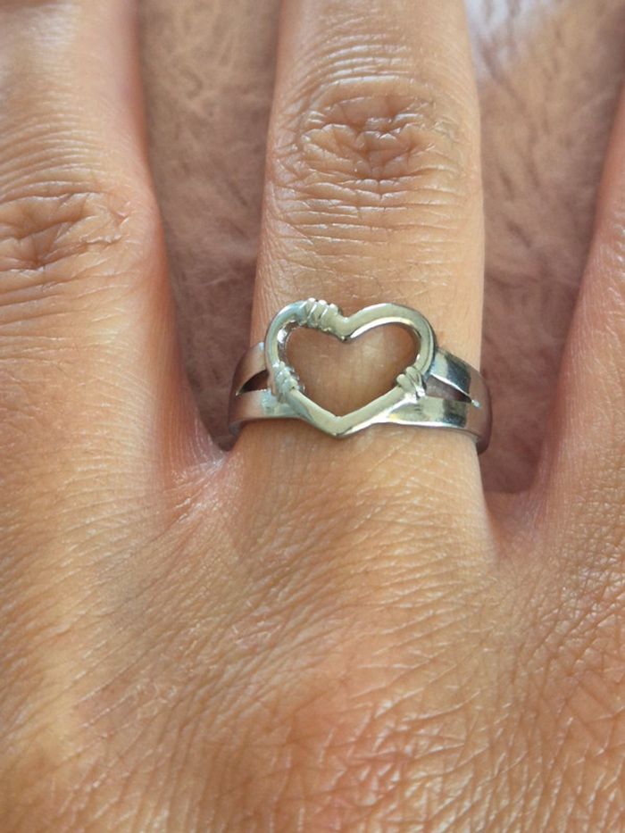 Jolie bague cœur en acier - photo numéro 2