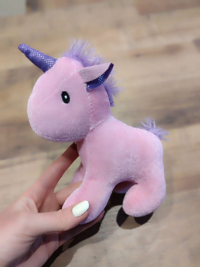 Peluche licorne