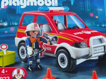 Voiture de pompiers playmobil