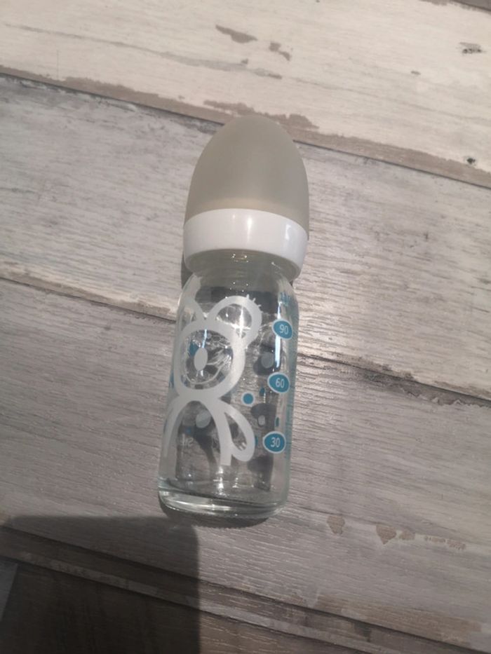 Biberon en verre neuf 110ml