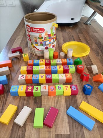 Lot blocs de construction en bois