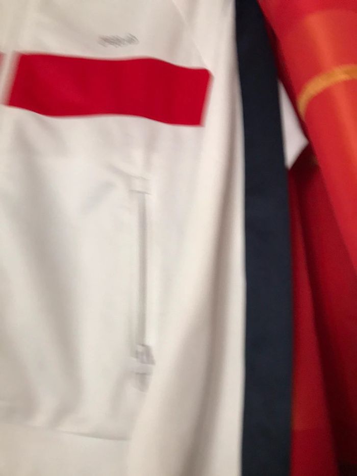 Veste de sport homme taille s couleur blanc et rouge marque fila très bon état. - photo numéro 8