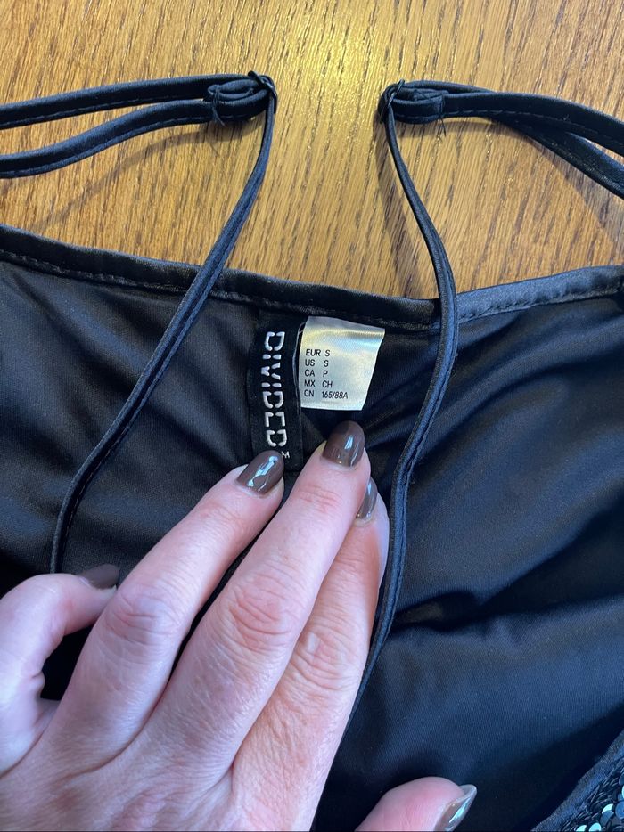 Robe H&M taille s - photo numéro 3