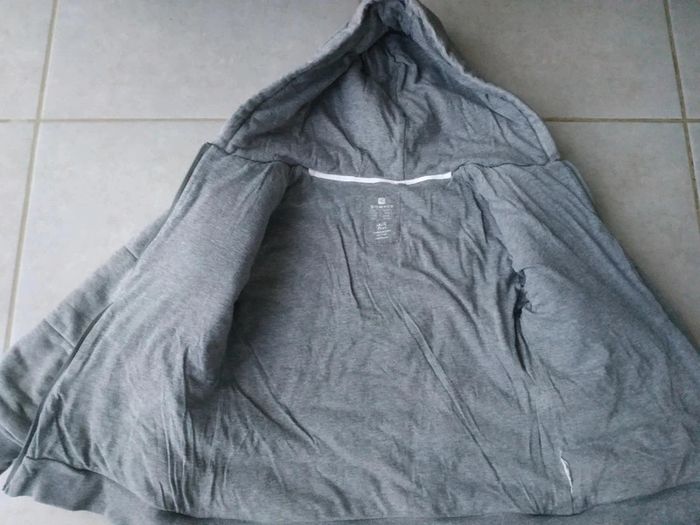 Veste chaude doublée Domyos 10 ans (TBE) - photo numéro 2