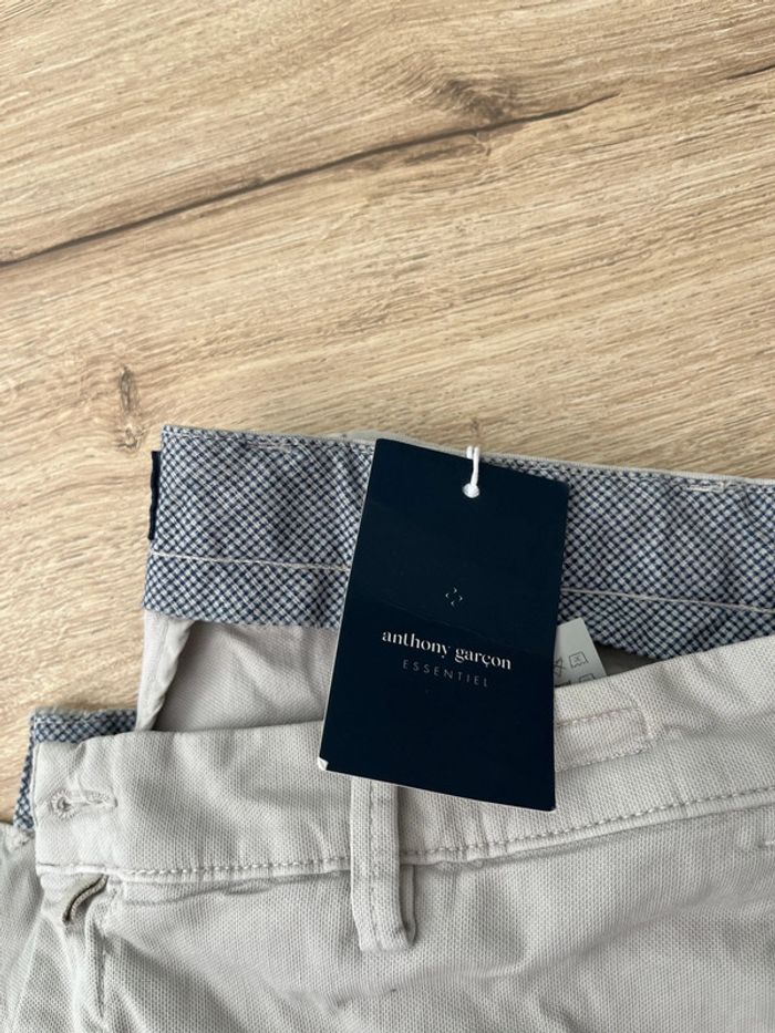 Superbe Pantalon Chino Anthony Garçon taille 46 neuf avec étiquette couleur beige gris - photo numéro 4