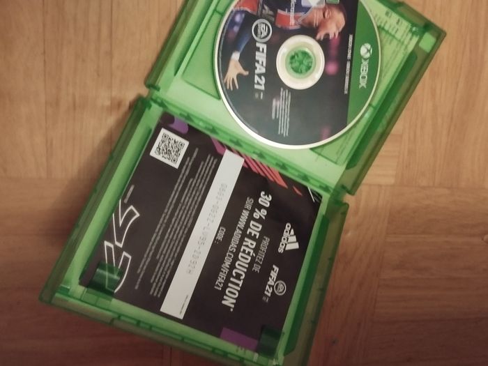 FIFA 21 a vendre a 25€ très bon jeu état neuf - photo numéro 2