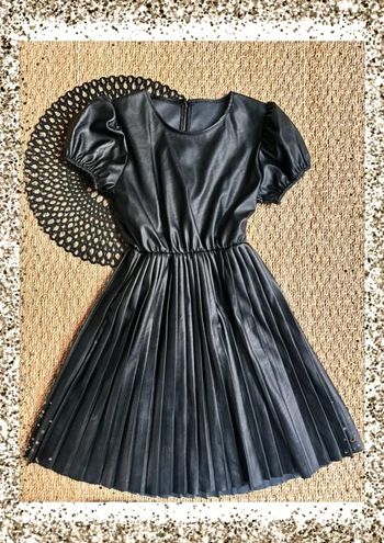 Robe simili plissée