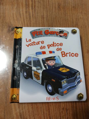 La voiture de police de Brice